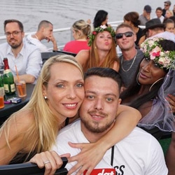Unsere Sommer-Bootsparty 2019 in Berlin Unsere Sommer-Bootsparty 2019 in Berlin